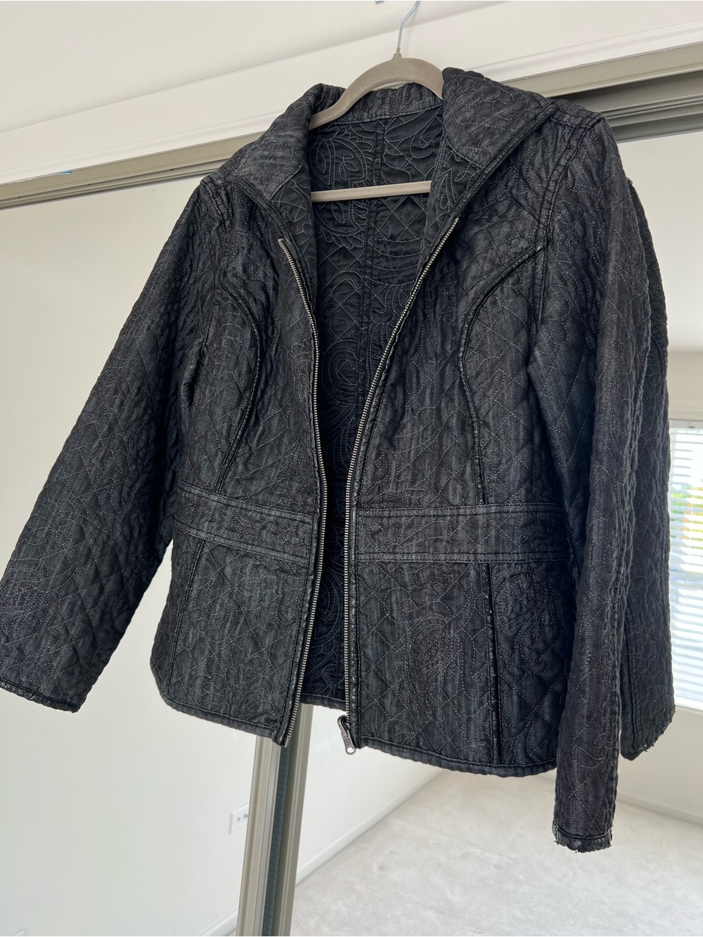 Quilted Black Women's Denim Zip-Front Jacket
